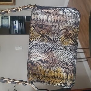 B-low the belt Crossbody